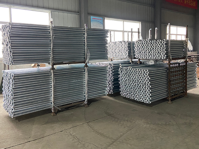 Galvanized Cuplock Ledger